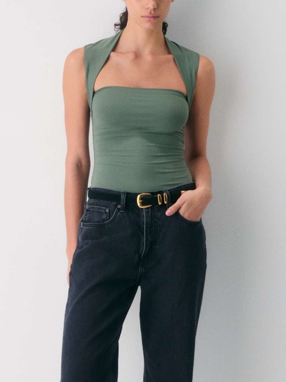 Aritzia original contour flourish top